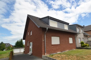 Helle, großzügige 3-Zimmerwohnung in Bornheim-Kardorf mit Balkon!