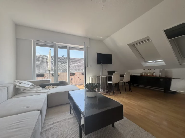 *Charmante 3-Zimmer-Wohnung mit Balkon & TG-Stellplatz in ruhiger Lage*