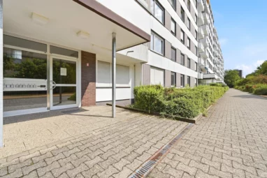 Provisionsfreie 3-Zimmer-Wohnung direkt am Vorgebirgspark
– mit Hervorragender Raumaufteilung –