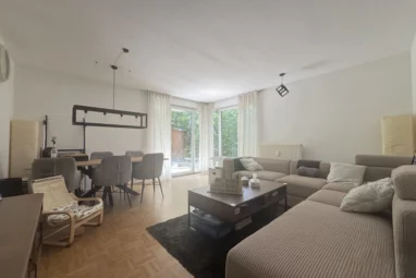 *Lichtdurchflutete 3-Zimmer-Wohnung in Bergisch Gladbach*