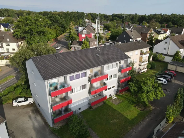 Balkonwohnung mit 1 Schlafzimmer in Bergisch Gladbach