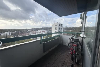 *Provisionsfrei*
*Lichtdurchflutete 2-Zimmer-Wohnung mit Balkon am Stadtweiher; vermietet*